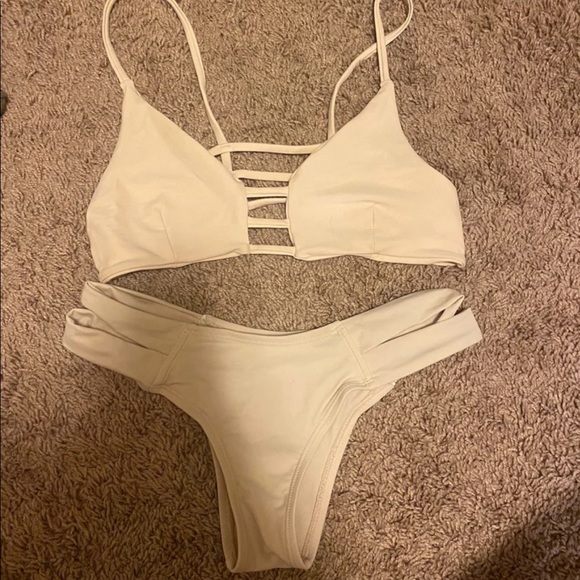 Bikini set - Picture 1 of 1